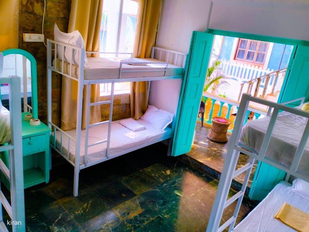 Turquoiise House Hotell Morjim Eksteriør bilde