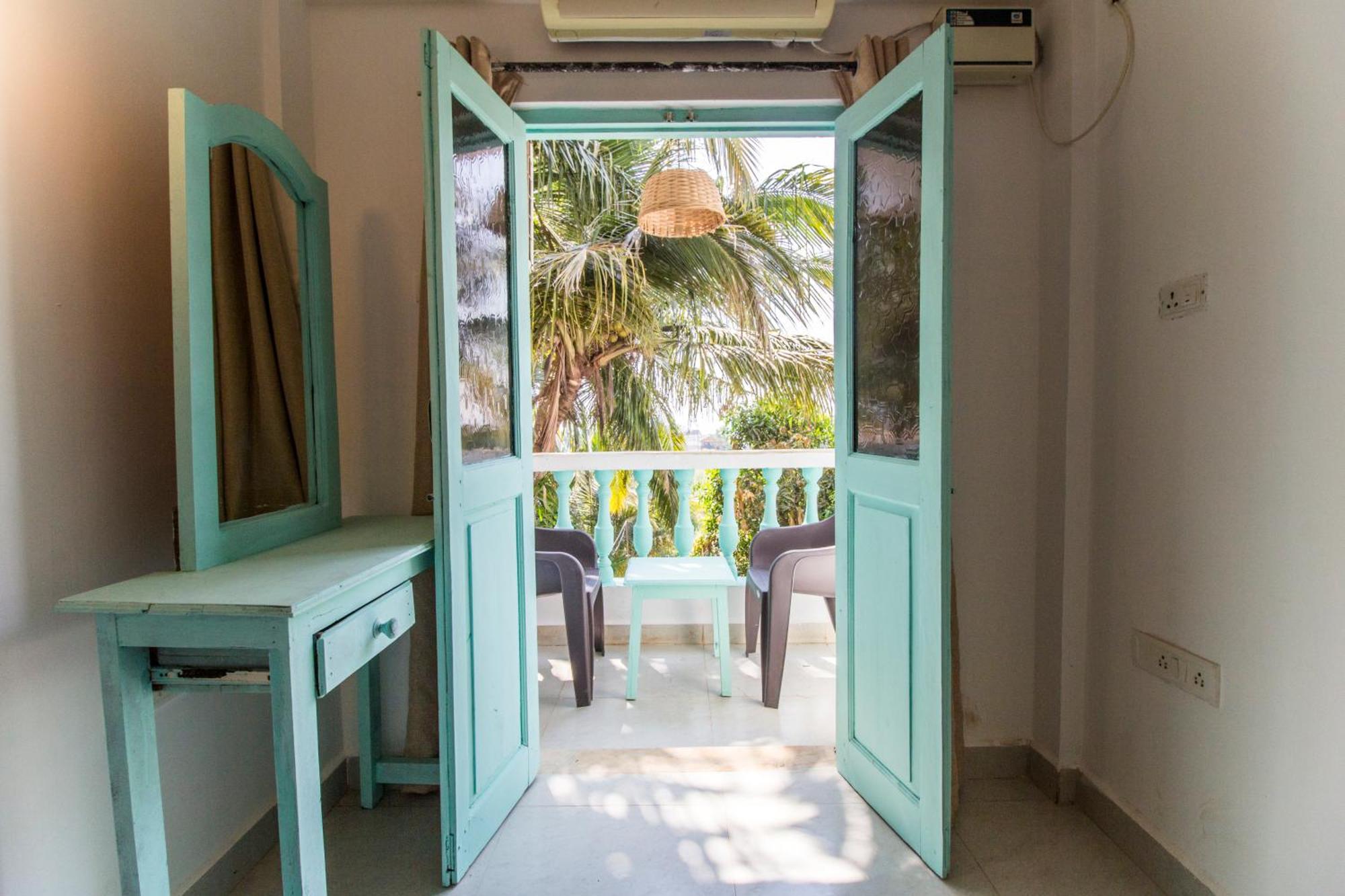 Turquoiise House Hotell Morjim Eksteriør bilde